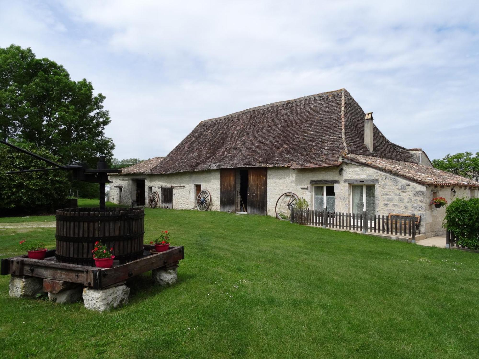 La Barrat Villa Monmarves Exterior photo